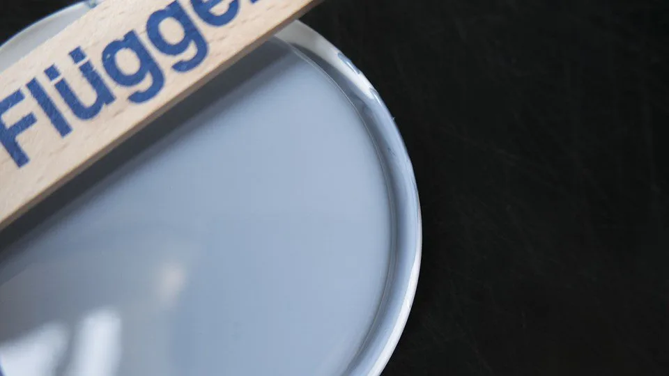 lightblue-lid-16×9 lightblue-lid-16x9